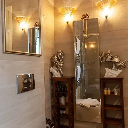 Faces Art Aparthotel 4*