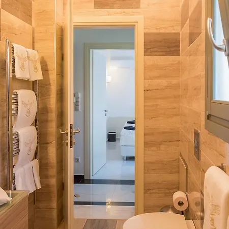 Faces Art Apartmanhotel 4*